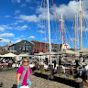 Meet your Posher, Ellen